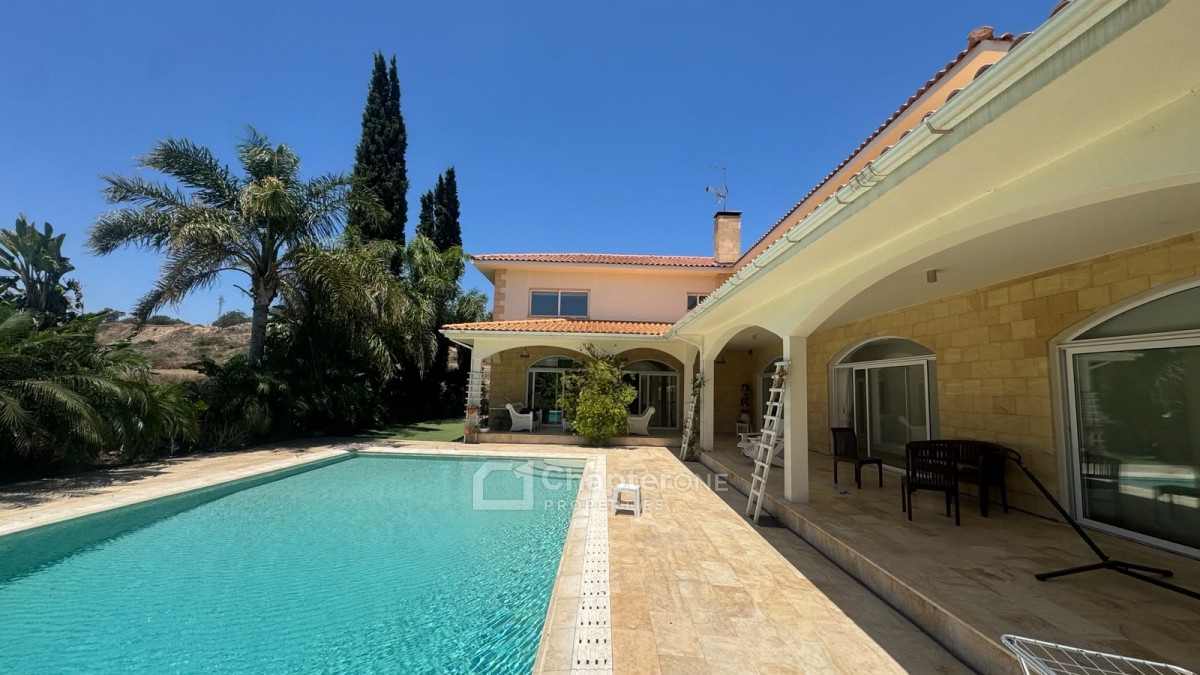 Detached Villa For Rent  in  Egkomi - Makedonitissa