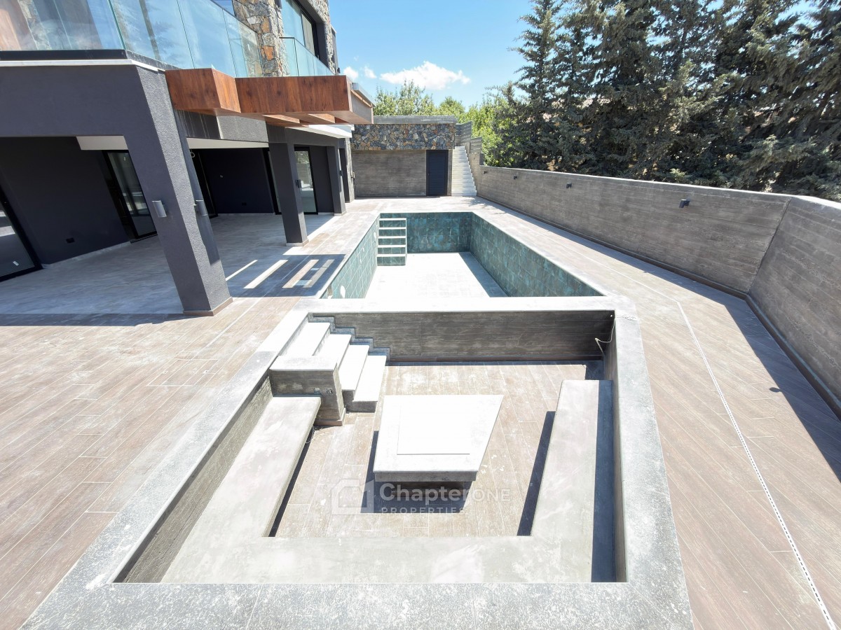 Detached Villa For Sale  in  Konia