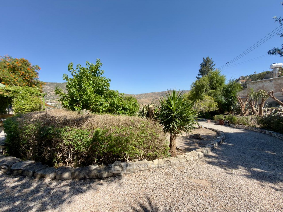 Traditional House For Sale  in  Episkopi
