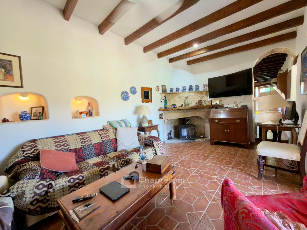 Traditional House For Sale  in  Episkopi