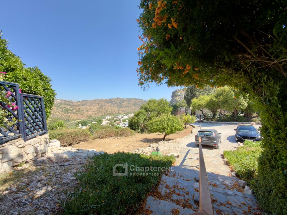 Traditional House For Sale  in  Episkopi