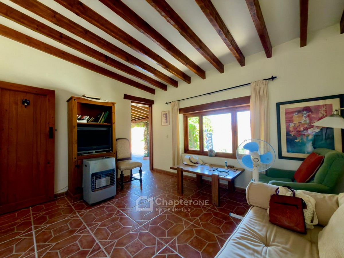 Traditional House For Sale  in  Episkopi