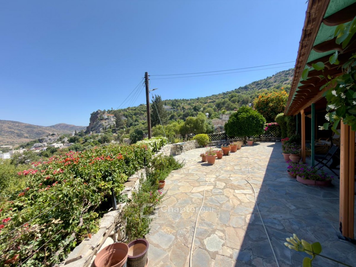 Traditional House For Sale  in  Episkopi