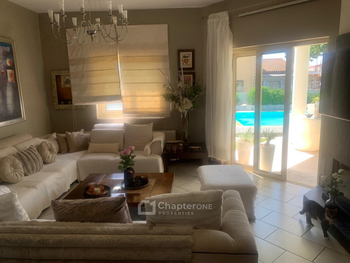 Detached Villa For Rent  in  Egkomi