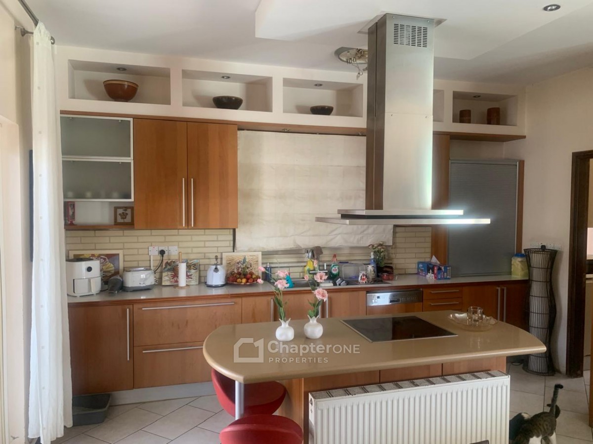 Detached Villa For Rent  in  Egkomi