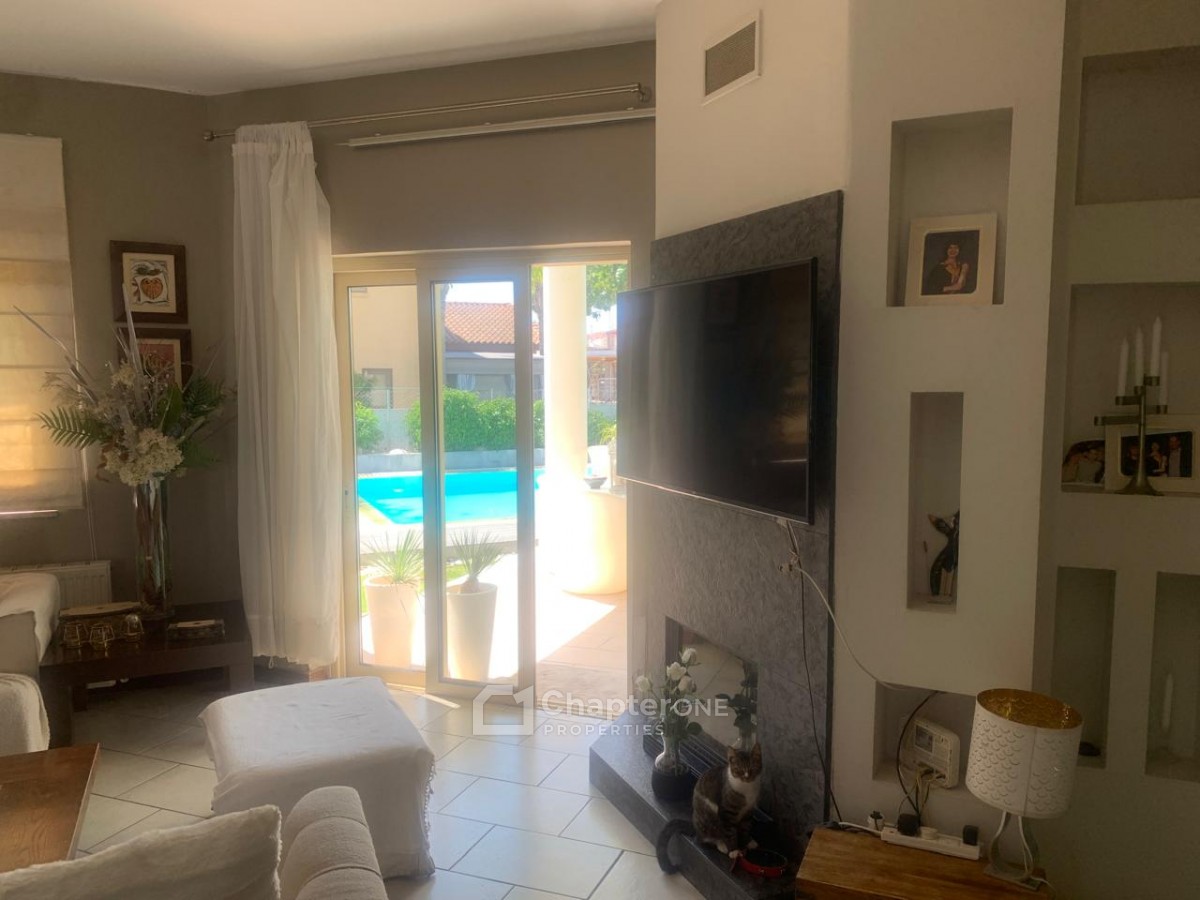 Detached Villa For Rent  in  Egkomi