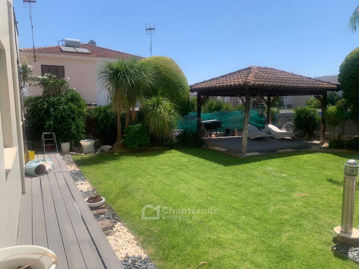Detached Villa For Rent  in  Egkomi
