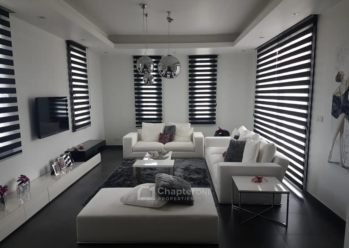 Detached Villa For Rent  in  Kokkinotrimithia