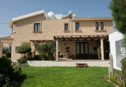 Strovolos - Archangelos Detached Villa For Rent | C11933