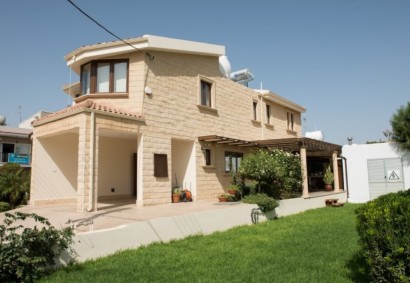 Strovolos - Archangelos Detached Villa For Rent | C11933
