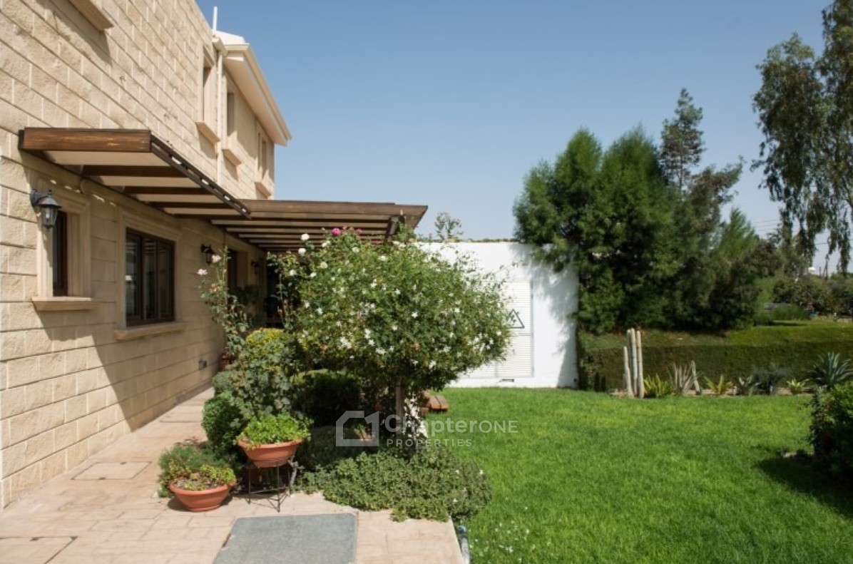 Detached Villa For Rent  in  Strovolos - Archangelos