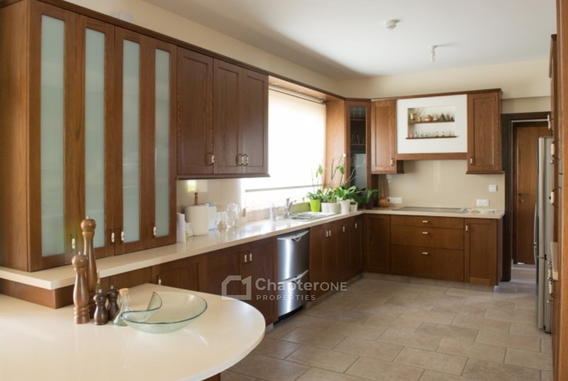 Detached Villa For Rent  in  Strovolos - Archangelos