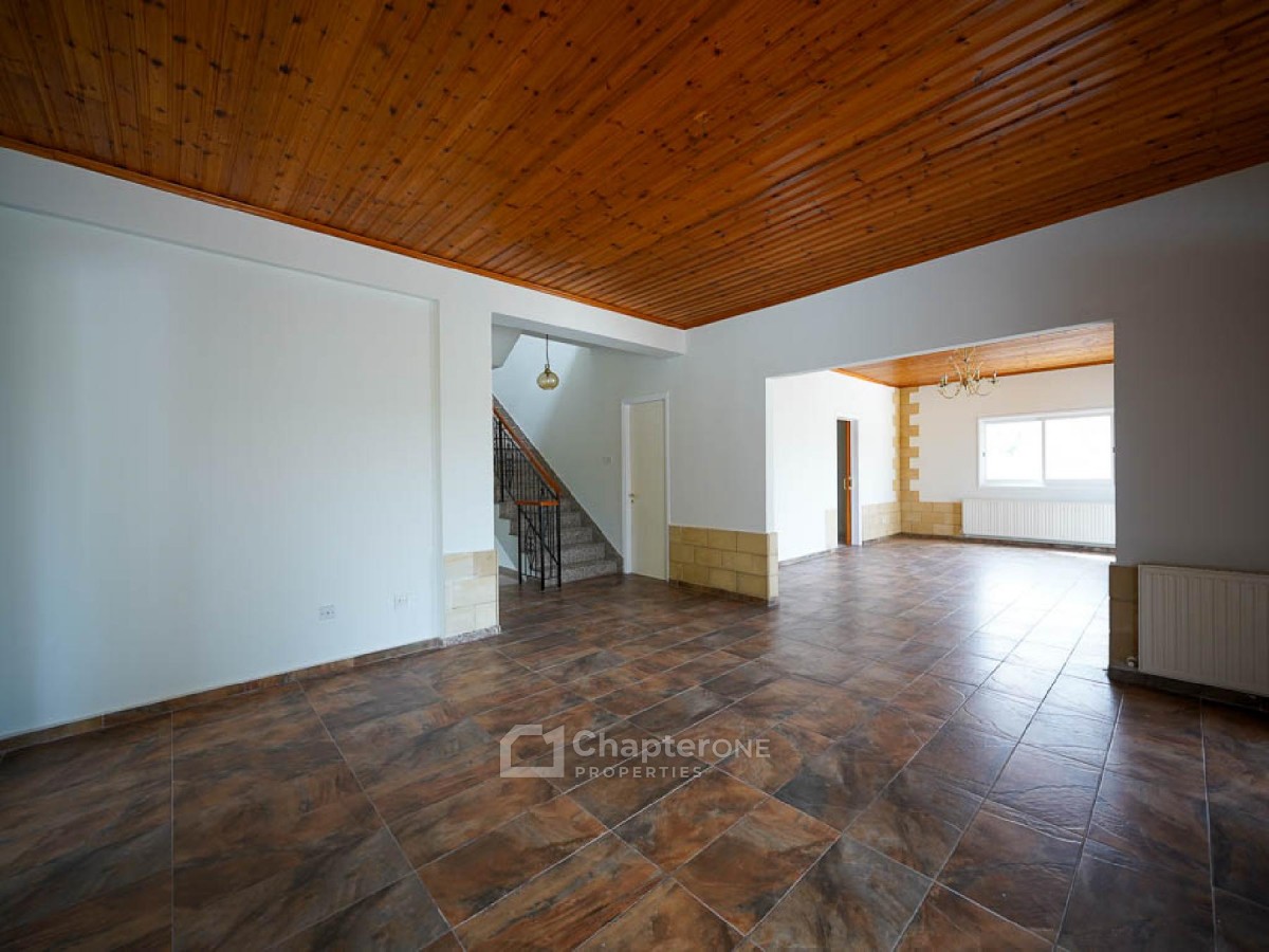 Detached Villa For Sale  in  Select Location