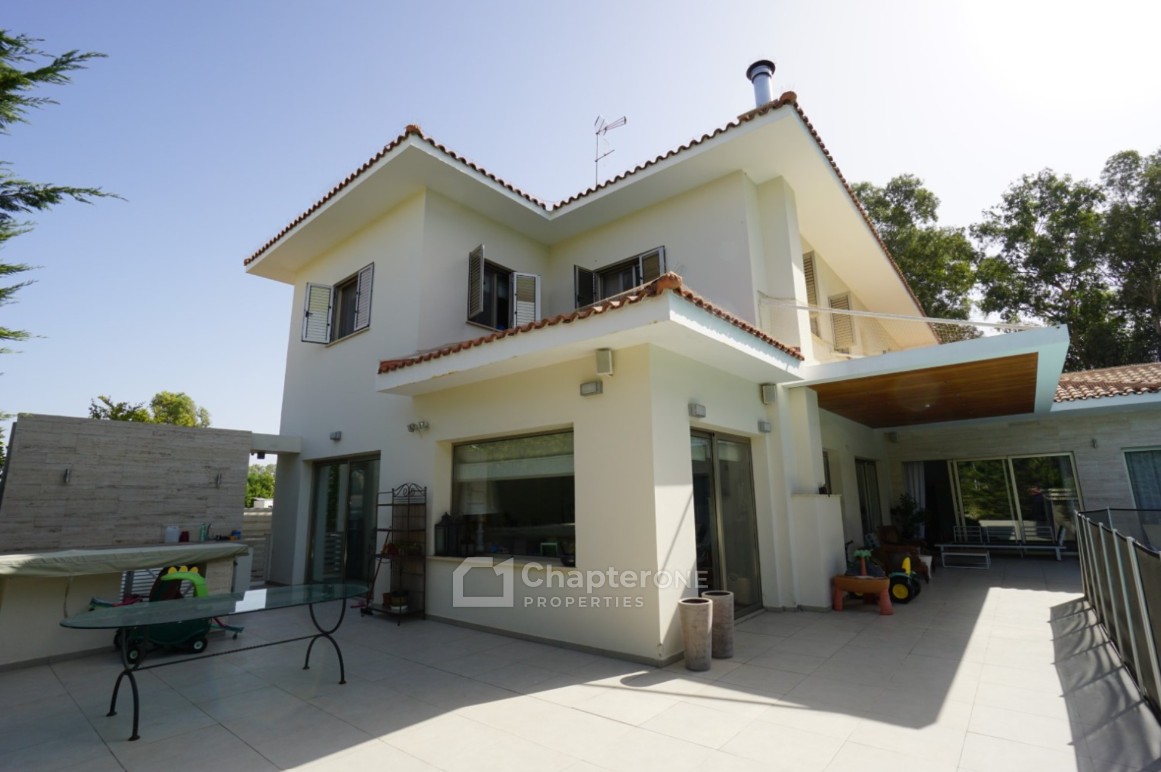 Detached Villa For Rent  in  Strovolos - Archangelos