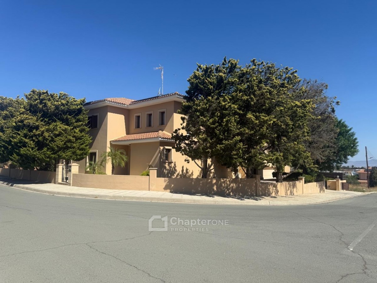 Detached Villa For Sale  in  Nea Ledras