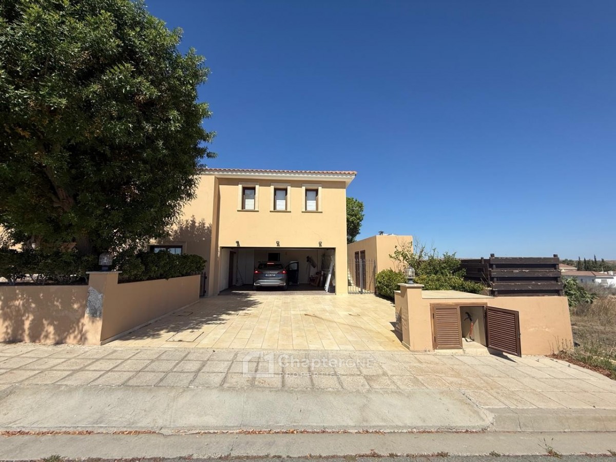 Detached Villa For Sale  in  Nea Ledras