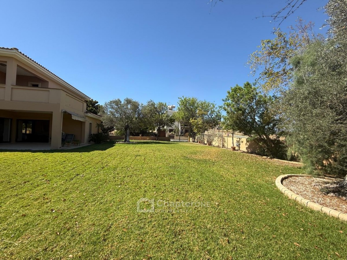 Detached Villa For Sale  in  Nea Ledras
