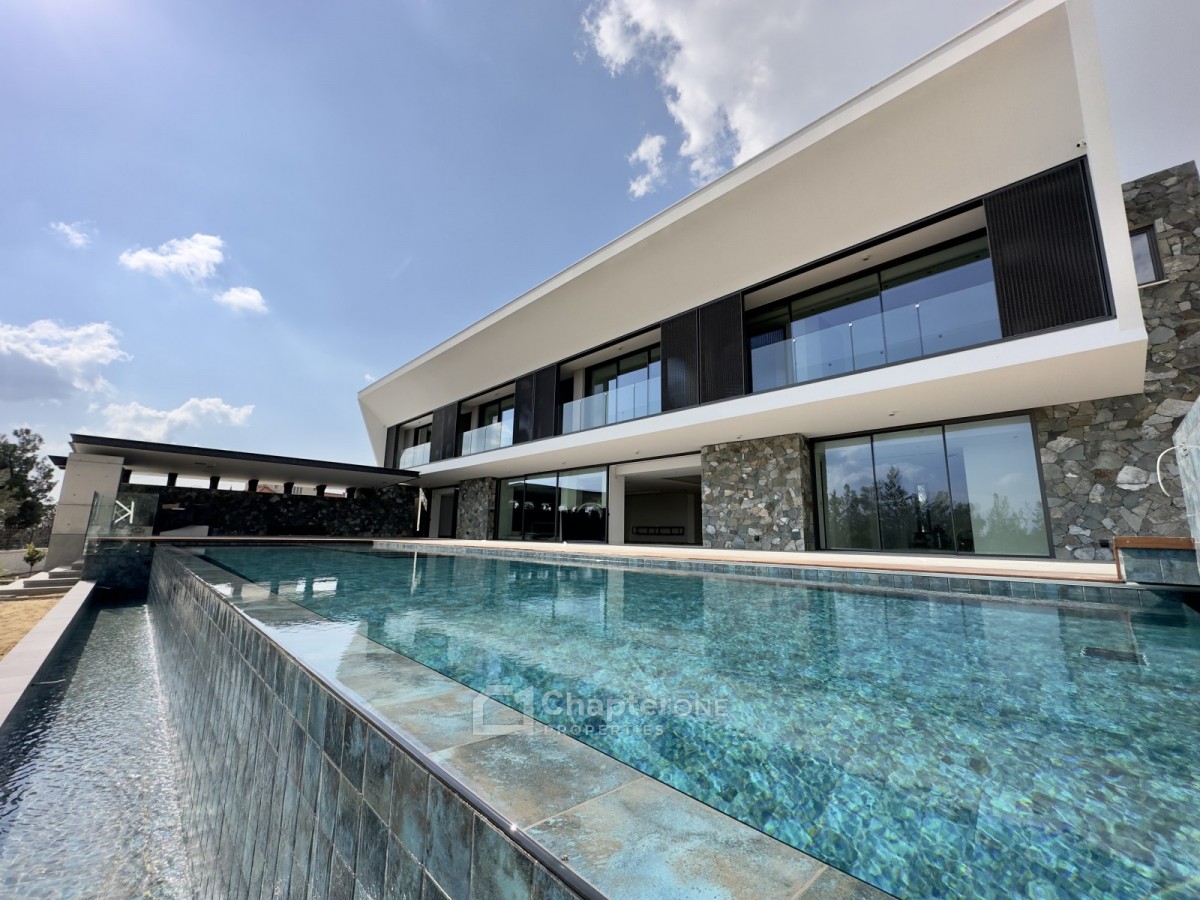 Detached Villa For Sale  in  Geri