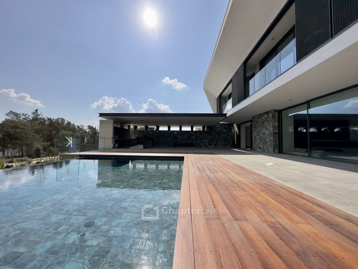 Detached Villa For Sale  in  Geri