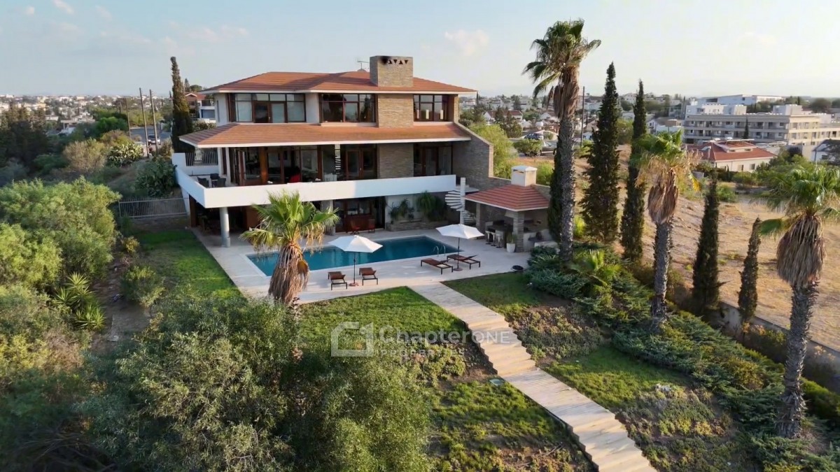 Detached Villa For Sale  in  Egkomi - Makedonitissa
