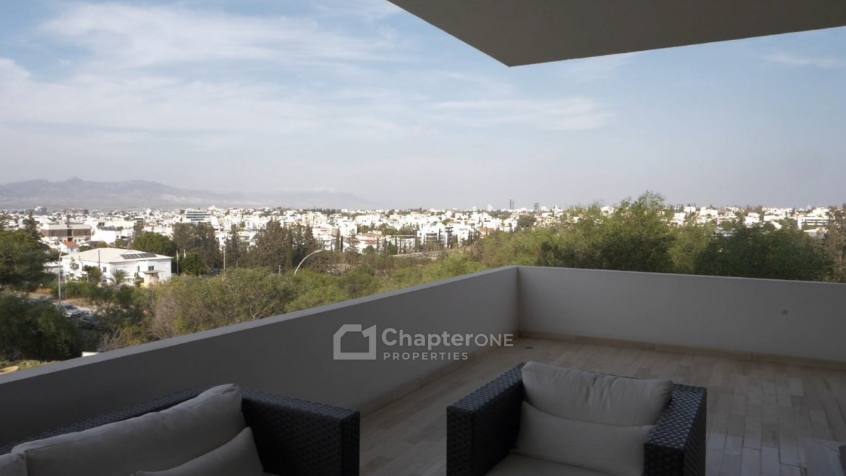 Detached Villa For Sale  in  Egkomi - Makedonitissa