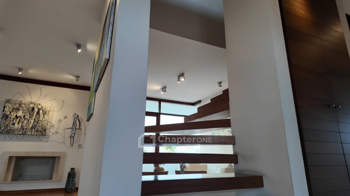 Detached Villa For Sale  in  Egkomi - Makedonitissa