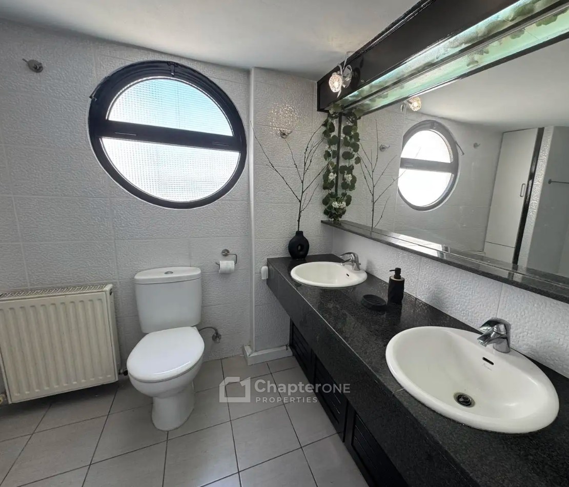 Penthouse For Rent  in  Egkomi - Parissinos