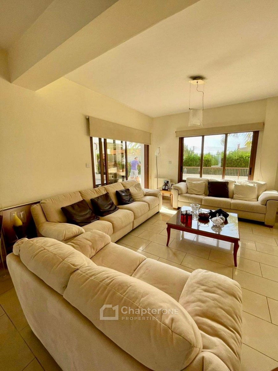 Detached Villa For Sale  in  Geroskipou