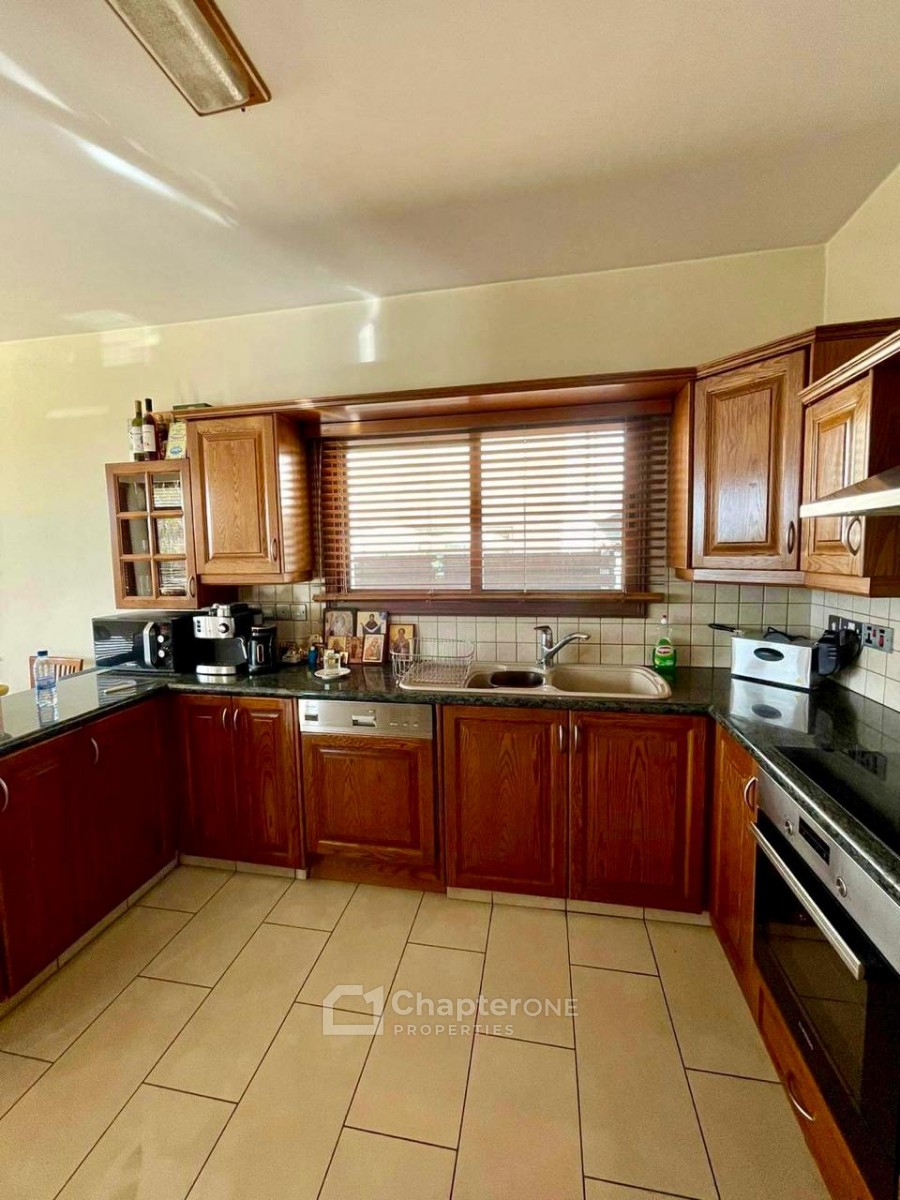 Detached Villa For Sale  in  Geroskipou