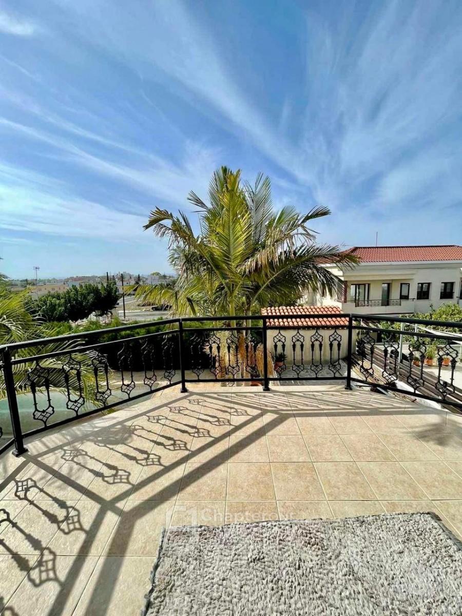 Detached Villa For Sale  in  Geroskipou