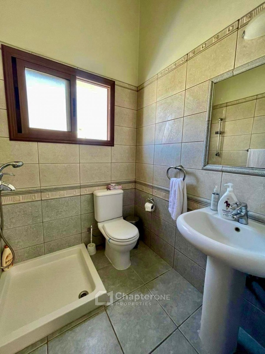 Detached Villa For Sale  in  Geroskipou