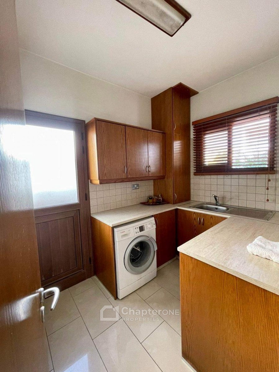 Detached Villa For Sale  in  Geroskipou