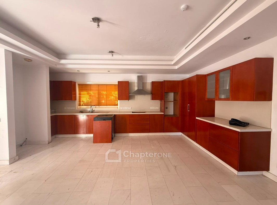 Detached Villa For Sale  in  Platy