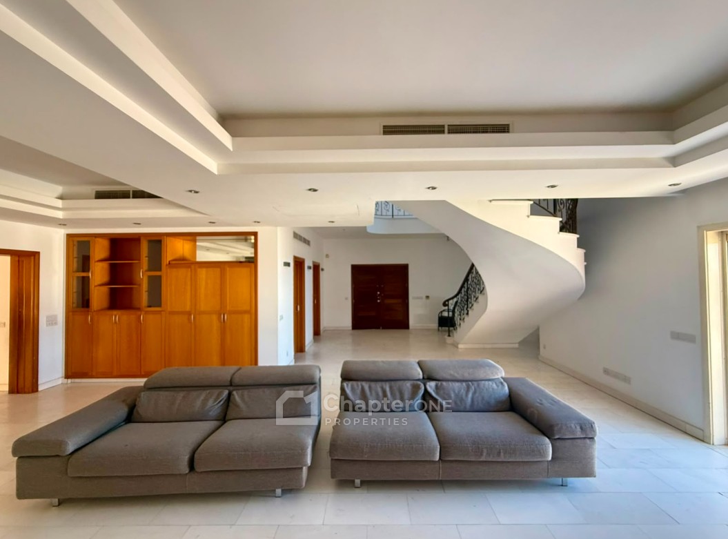 Detached Villa For Sale  in  Platy
