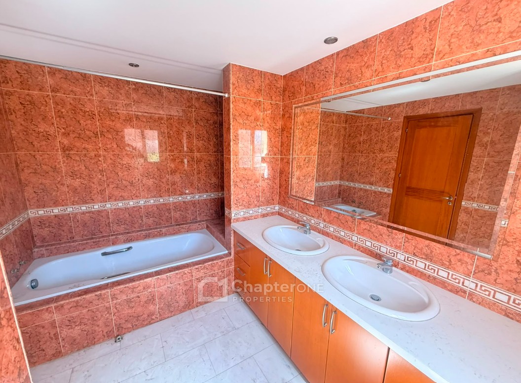 Detached Villa For Sale  in  Platy