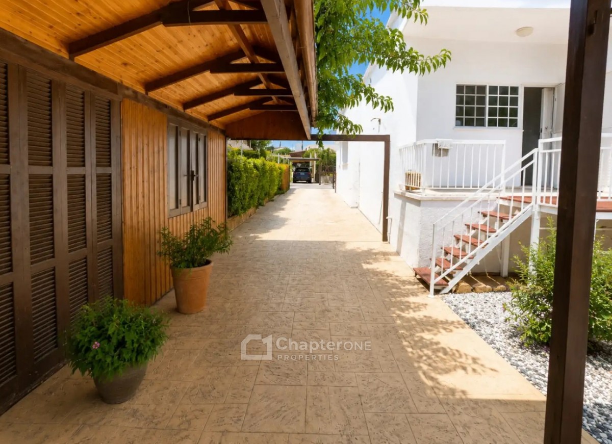 Ground Floor Apartment For Rent  in  Pano Paphos