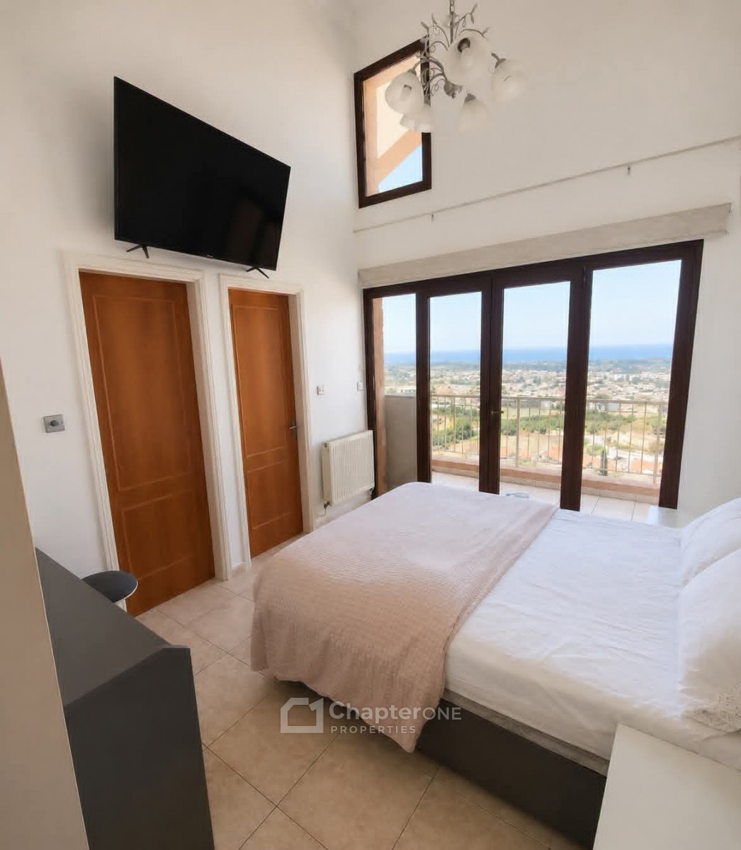 Detached Villa For Rent  in  Geroskipou