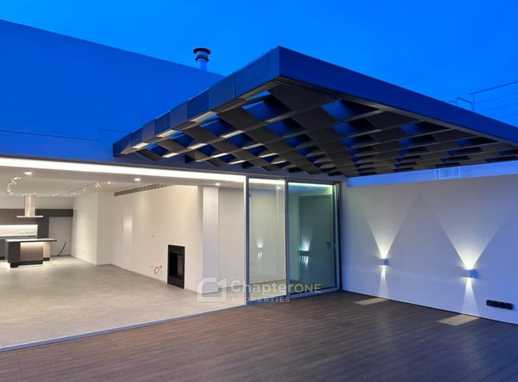 Penthouse For Rent  in  Strovolos