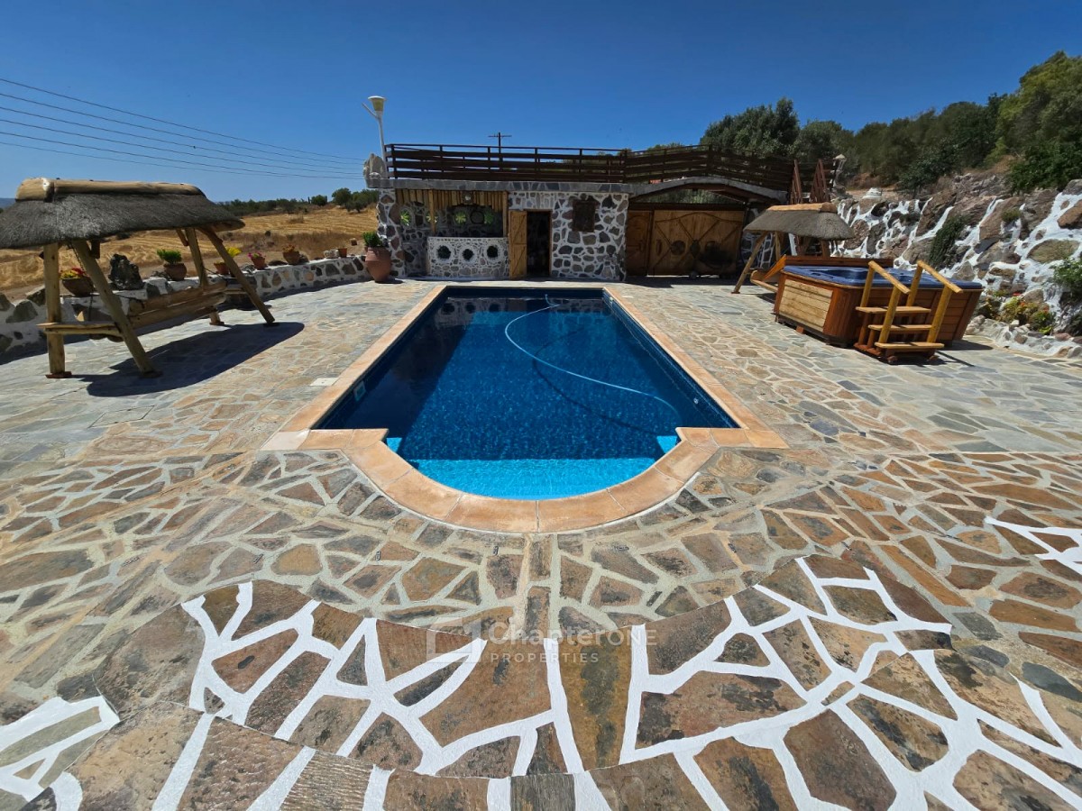 Detached Villa For Sale  in  Milia