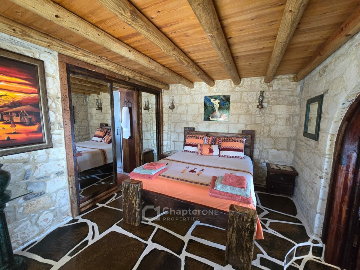 Detached Villa For Sale  in  Milia