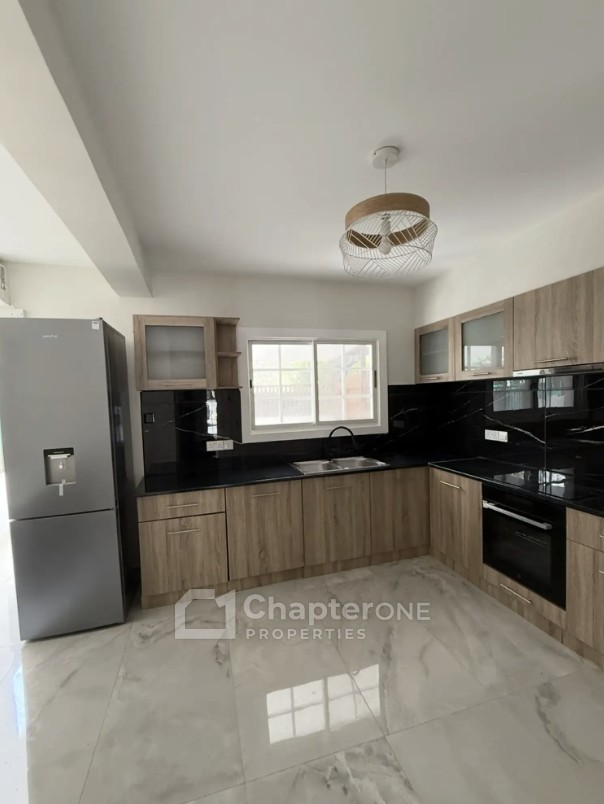 Semi Detached Villa For Sale  in  Egkomi - Makedonitissa