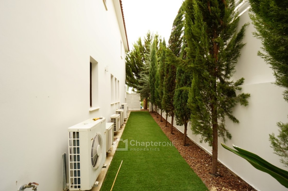 Detached Villa For Rent  in  Egkomi - Makedonitissa
