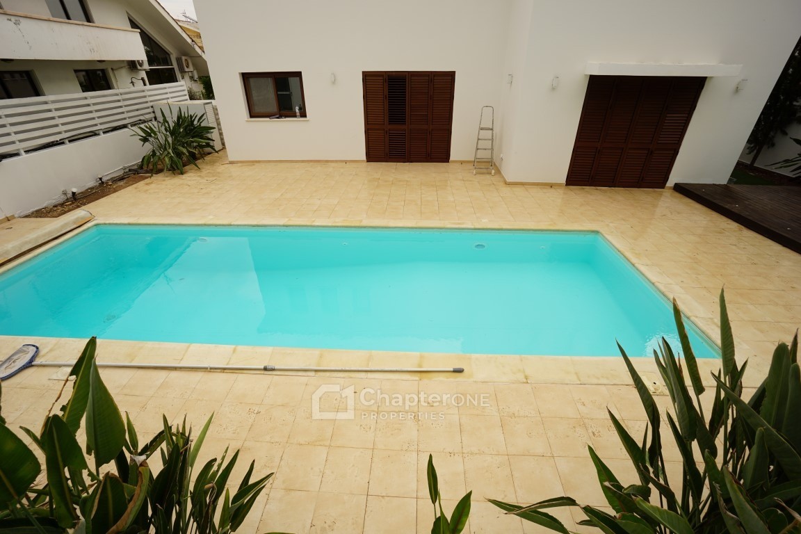 Detached Villa For Rent  in  Egkomi - Makedonitissa