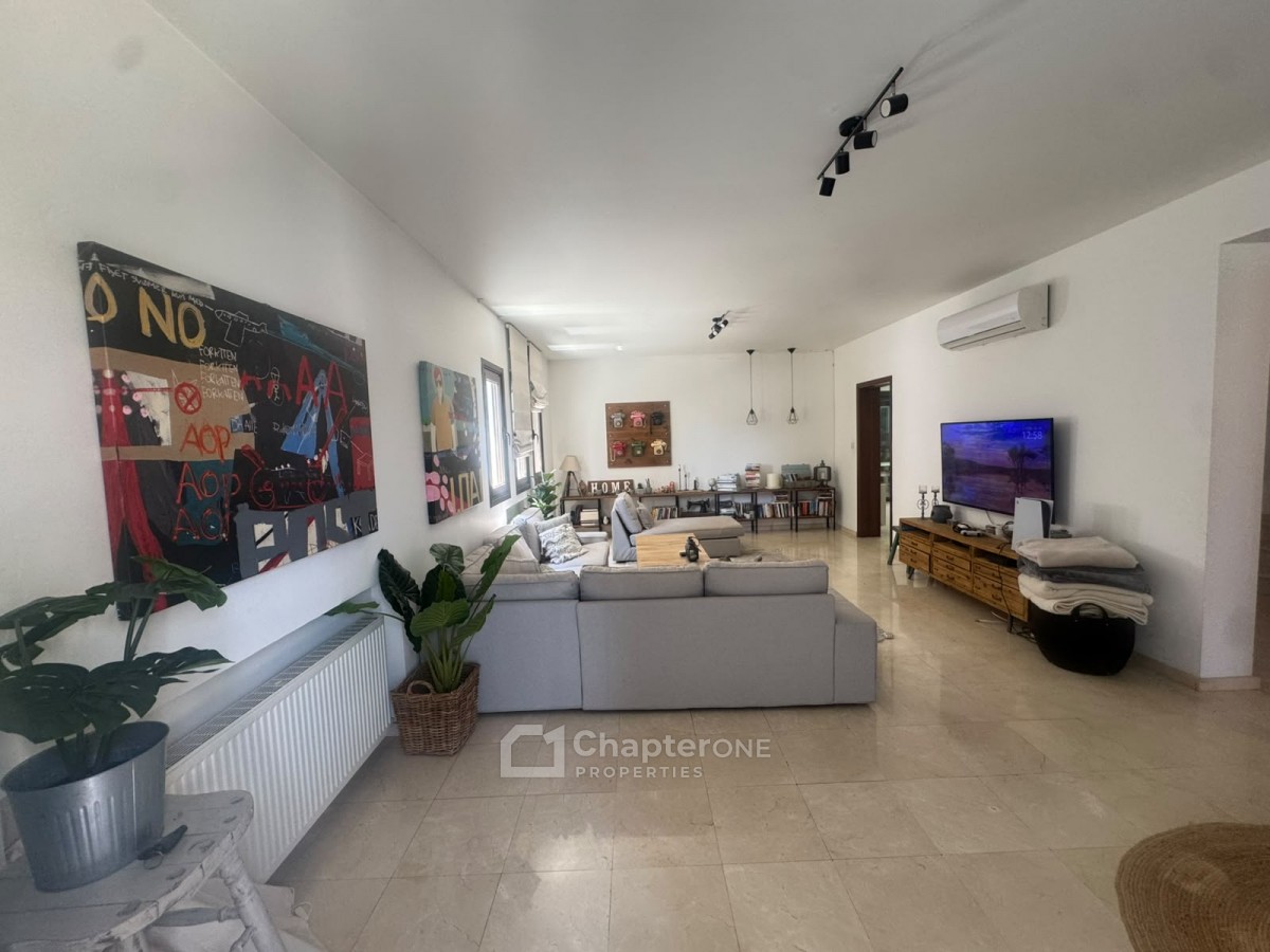 Detached Villa For Sale  in  Egkomi - Makedonitissa