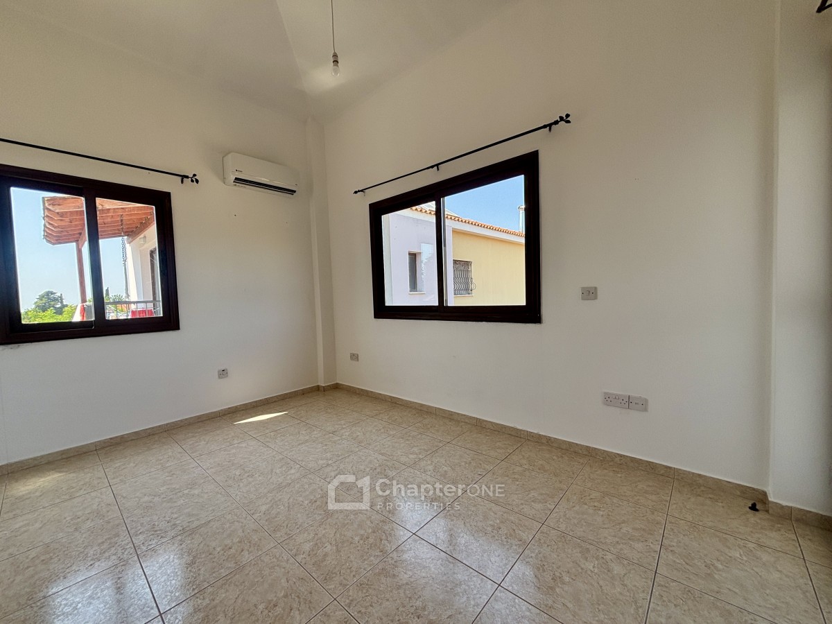 Semi Detached Villa For Sale  in  Mesogi
