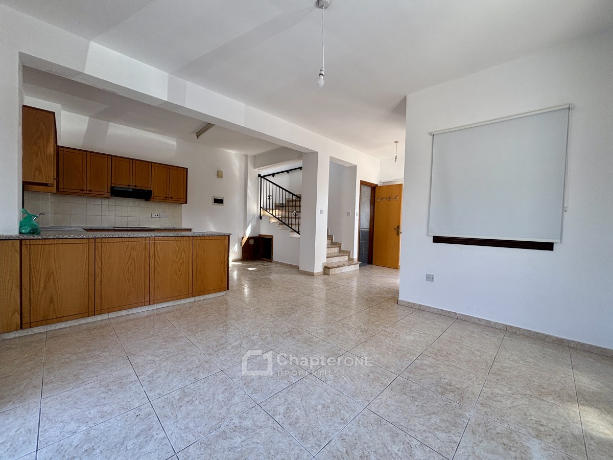Semi Detached Villa For Sale  in  Mesogi