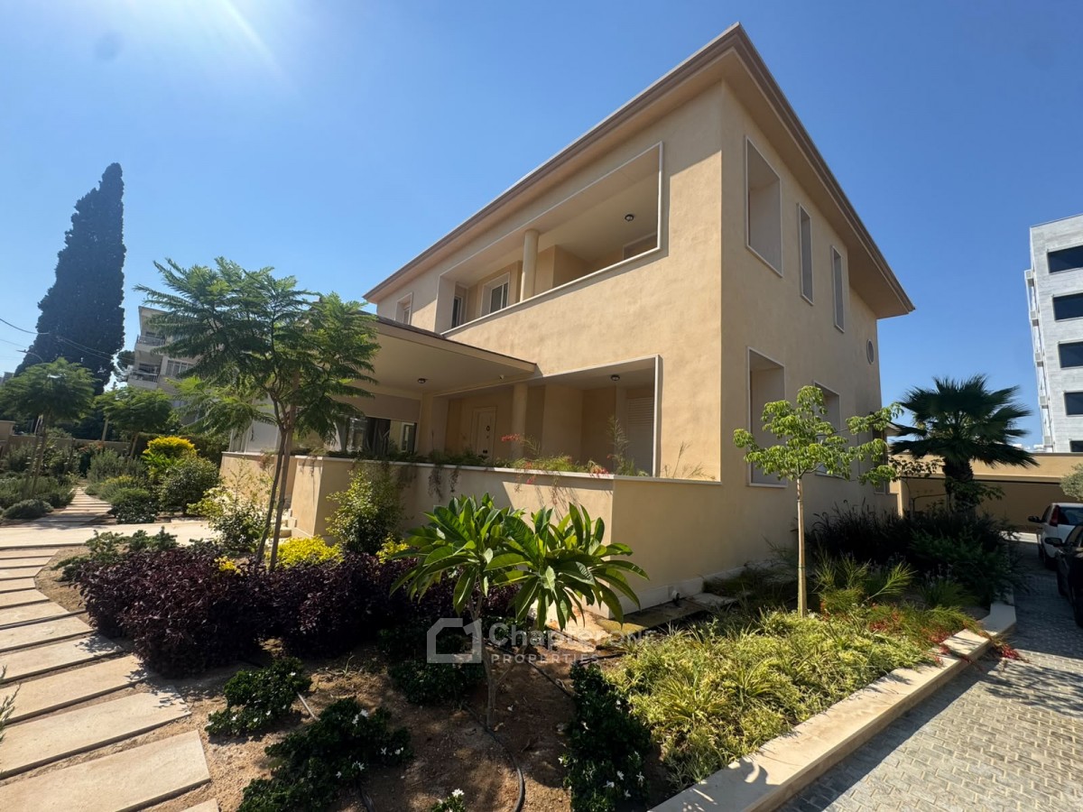 Detached Villa For Rent  in  Nicosia - Agios Andreas