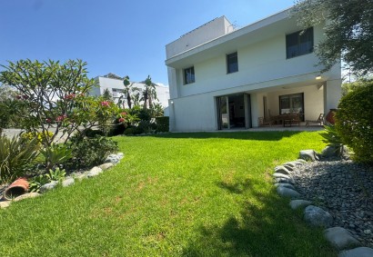 Strovolos - Stavros Detached Villa For Sale | C12318