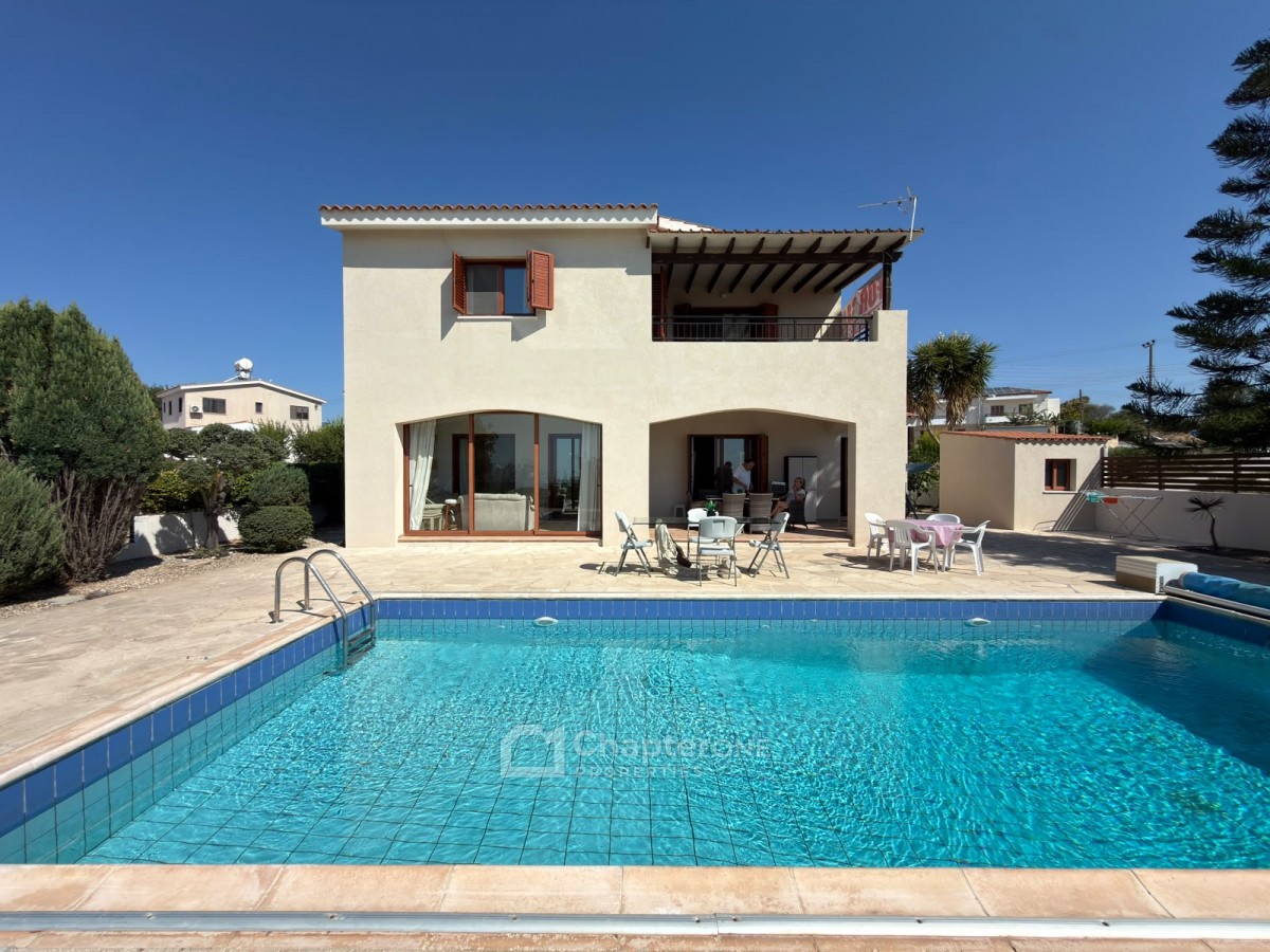 Detached Villa For Sale  in  Tsada