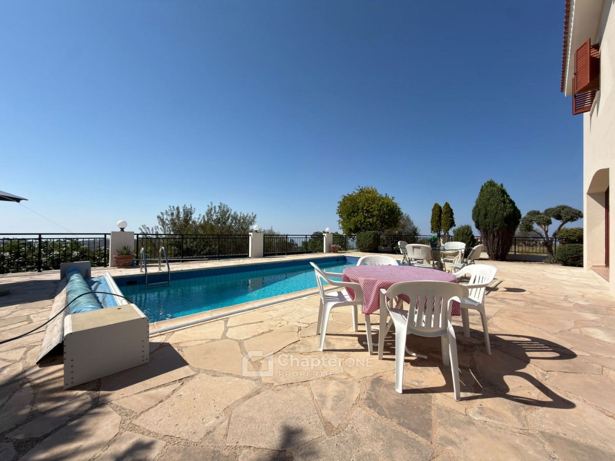 Detached Villa For Sale  in  Tsada